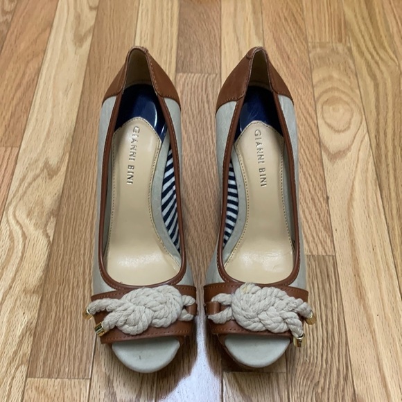 Gianni Bini Nautical Knot Peeptoe Platform‎ Wedges - Picture 3 of 4